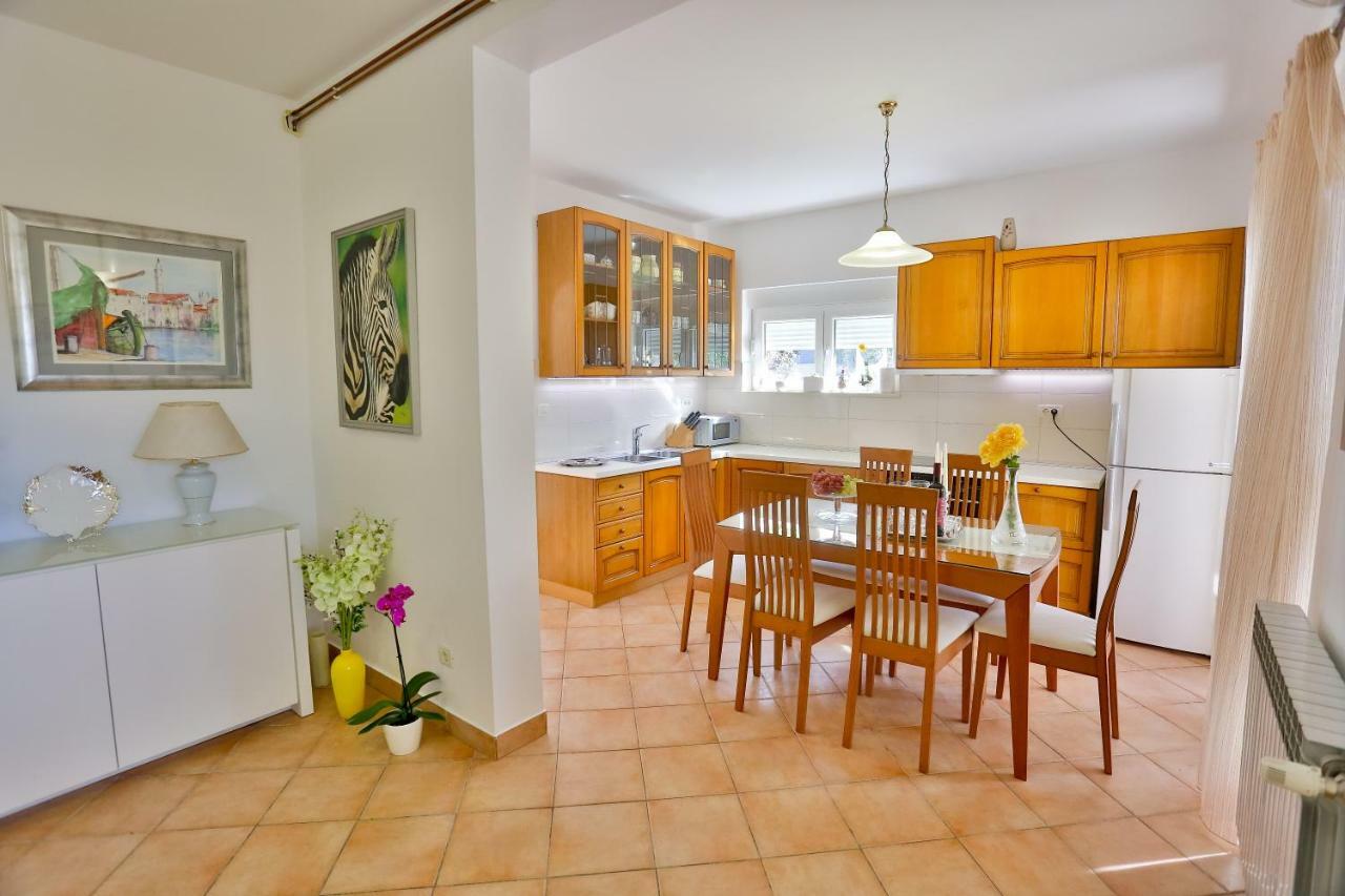 Apartman Stipic 1 Baška Voda エクステリア 写真